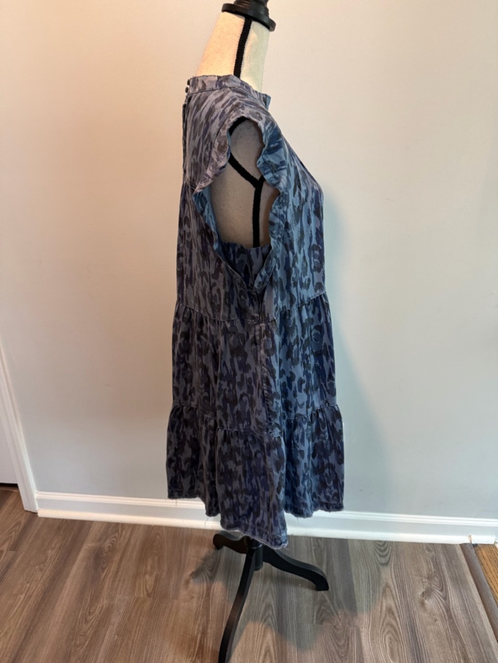 Anthropologie Jenee Tiered Animal Print Blue Pleated Dress Women’s size Medium - Picture 7 of 9